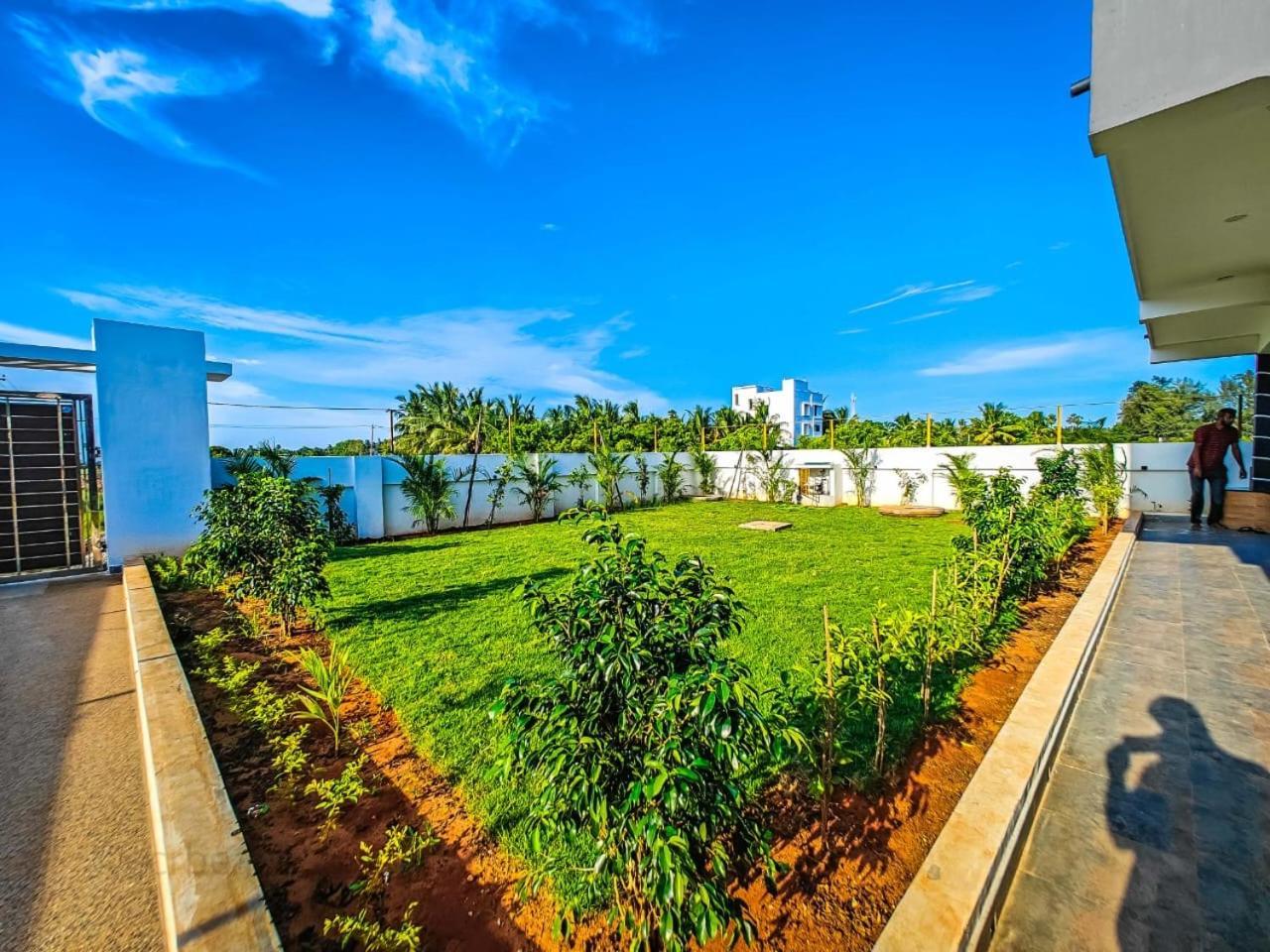 Rini Resort Chennai Exterior foto