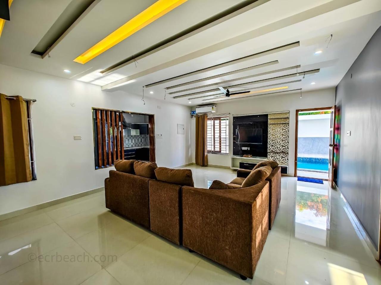 Rini Resort Chennai Exterior foto