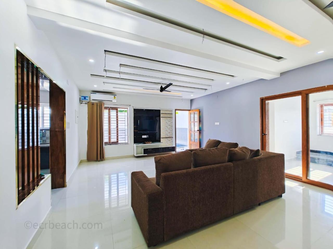 Rini Resort Chennai Exterior foto
