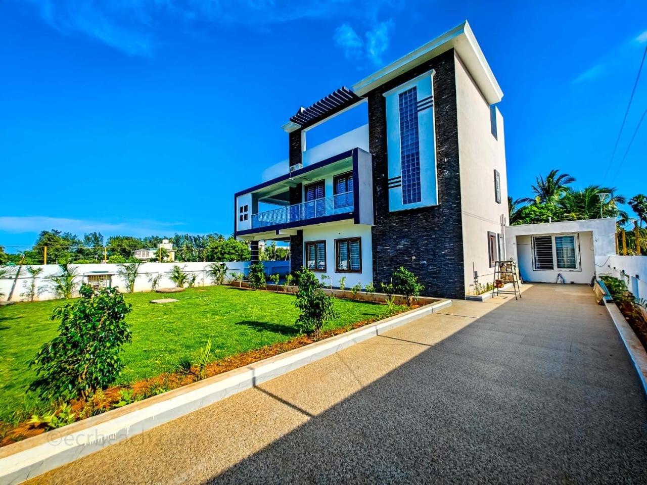 Rini Resort Chennai Exterior foto